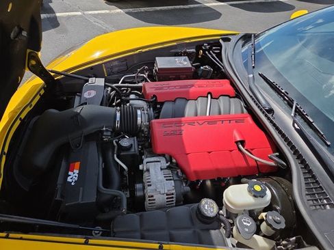 Used 2009 Chevrolet Corvette Z06 w/ Preferred Equipment Group RWD image 7