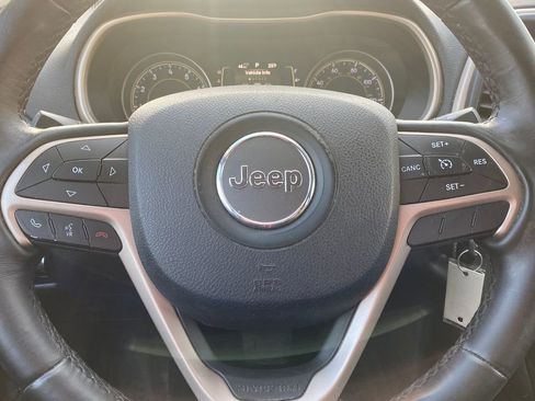 Used 2014 Jeep Cherokee Latitude image 23