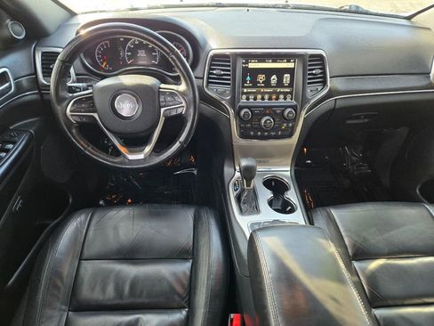 Used 2018 Jeep Grand Cherokee Limited image 18