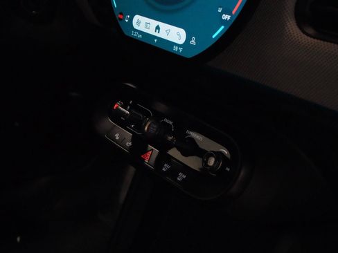 Certified 2025 MINI Cooper S image 19