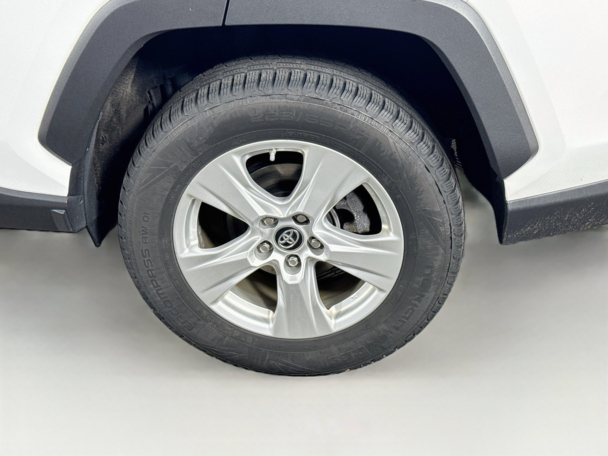 Certified 2019 Toyota RAV4 XLE FWD image 9