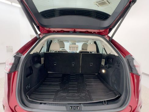 Used 2019 Ford Edge Titanium image 26