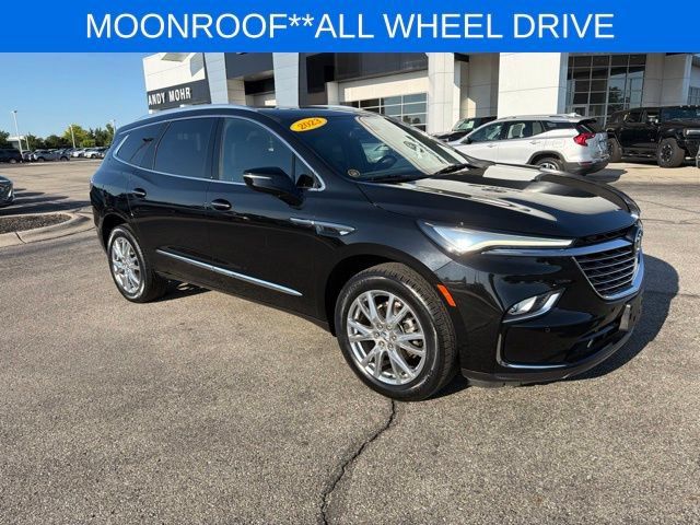 Used 2023 Buick Enclave Essence w/ Experience Buick Package AWD/4WD image 2