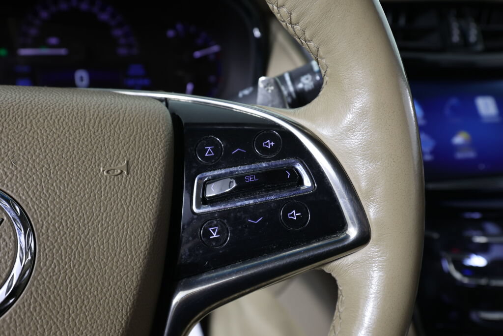 Used 2014 Cadillac CTS Luxury RWD image 33