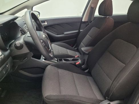 Used 2018 Kia Forte LX image 17