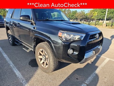 Used 2018 Toyota 4Runner TRD Off-Road AWD/4WD image 3