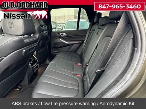 Used 2022 BMW X5 xDrive40i w/ M Sport Package image 12