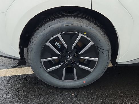 Certified 2026 Toyota bZ image 6