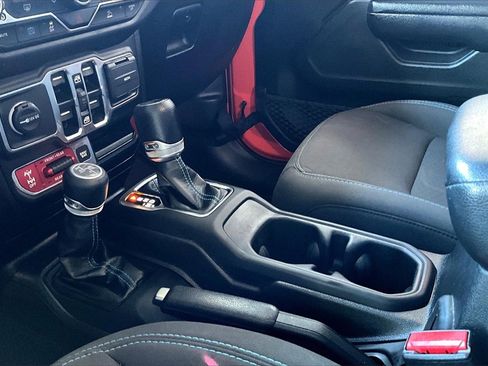 Used 2023 Jeep Wrangler Unlimited Rubicon 4xe image 11