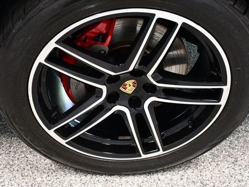 Used 2020 Porsche Macan S AWD/4WD image 21