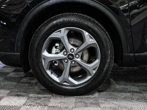 Certified 2025 Ford Escape ST-Line image 18