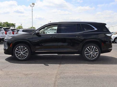 New 2026 Buick Enclave Avenir AWD/4WD image 2