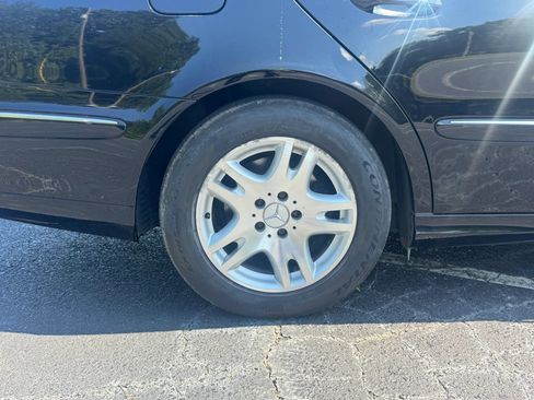 Used 2007 Mercedes-Benz E 320 BlueTEC Sedan image 9