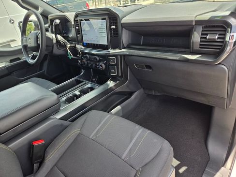 Used 2025 Ford F150 STX w/ Equipment Group 200A RWD image 15