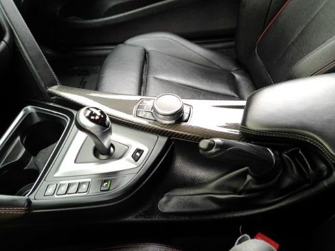 Used 2019 BMW M4 CS w/ Executive Package image 33