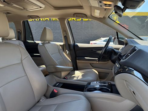 Used 2019 Honda Pilot Touring image 21