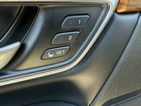 Used 2020 Honda CR-V EX-L image 16