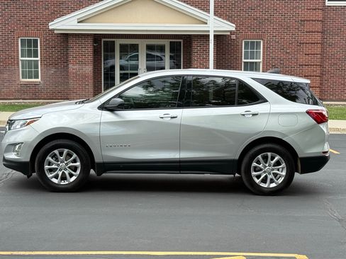 Used 2019 Chevrolet Equinox LS AWD/4WD image 7