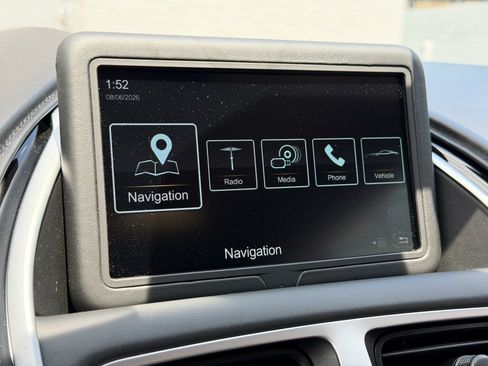 Used 2019 Aston Martin DB11 Coupe RWD image 29