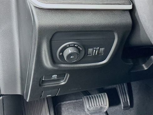 New 2025 Jeep Grand Cherokee Limited image 14