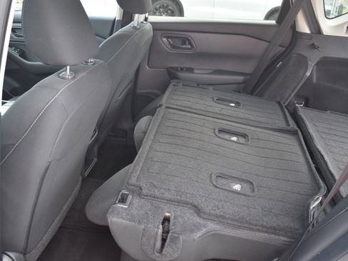 Used 2024 Nissan Rogue S image 52