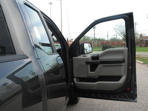 Used 2019 Ford F150 XL w/ Equipment Group 101A Mid image 13