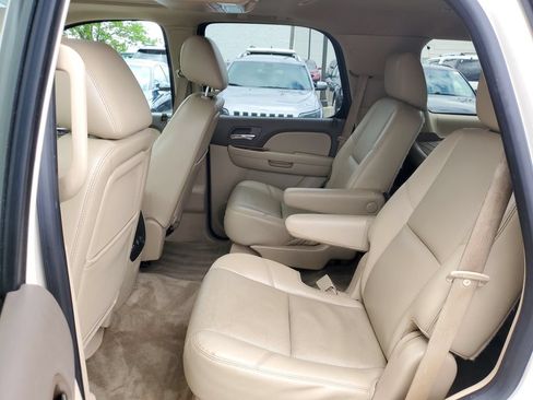 Used 2013 Chevrolet Tahoe LTZ AWD/4WD image 12