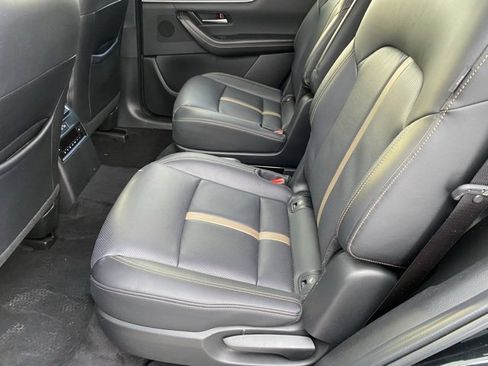 Used 2025 MAZDA CX-90 3.3 Turbo w/ Premium Plus Pkg image 34