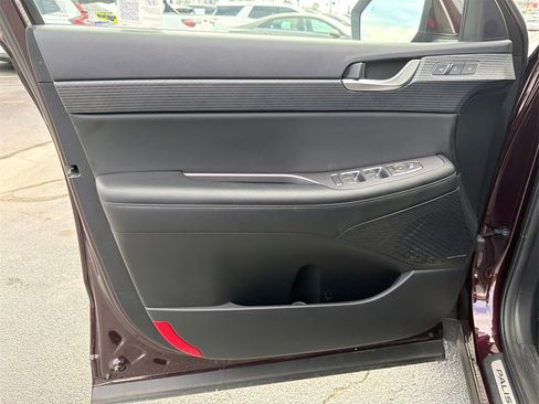 Used 2024 Hyundai Palisade Limited image 10