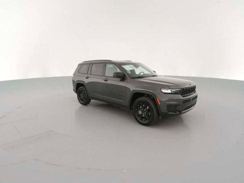 New 2025 Jeep Grand Cherokee L Laredo image 16