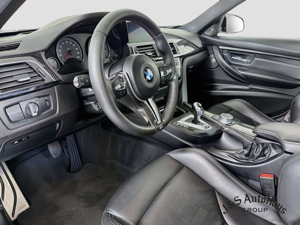 Used 2018 BMW M3 RWD image 9