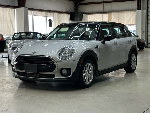 Used 2019 MINI Cooper Clubman Cooper 4dr Wagon image 5