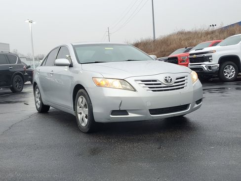 Used 2007 Toyota Camry LE image 1