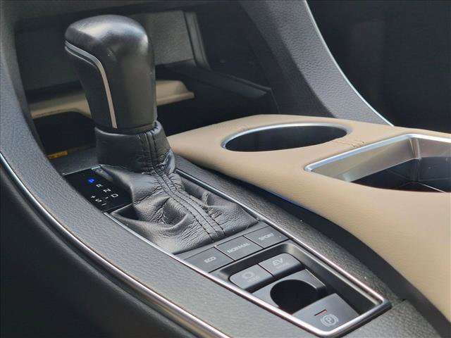 Used 2020 Toyota Avalon Limited w/ Advanced Safety Package FWD image 15
