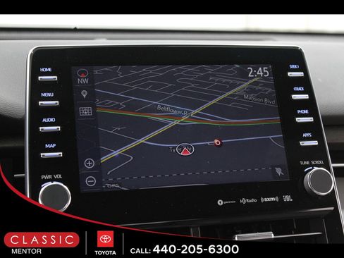 Used 2019 Toyota Avalon Limited image 10