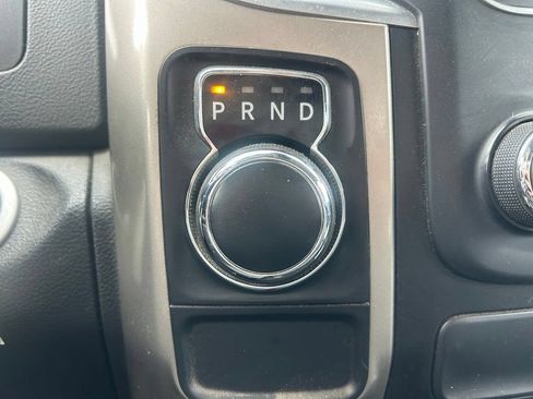 Used 2014 RAM 1500 Classic SLT RWD image 19