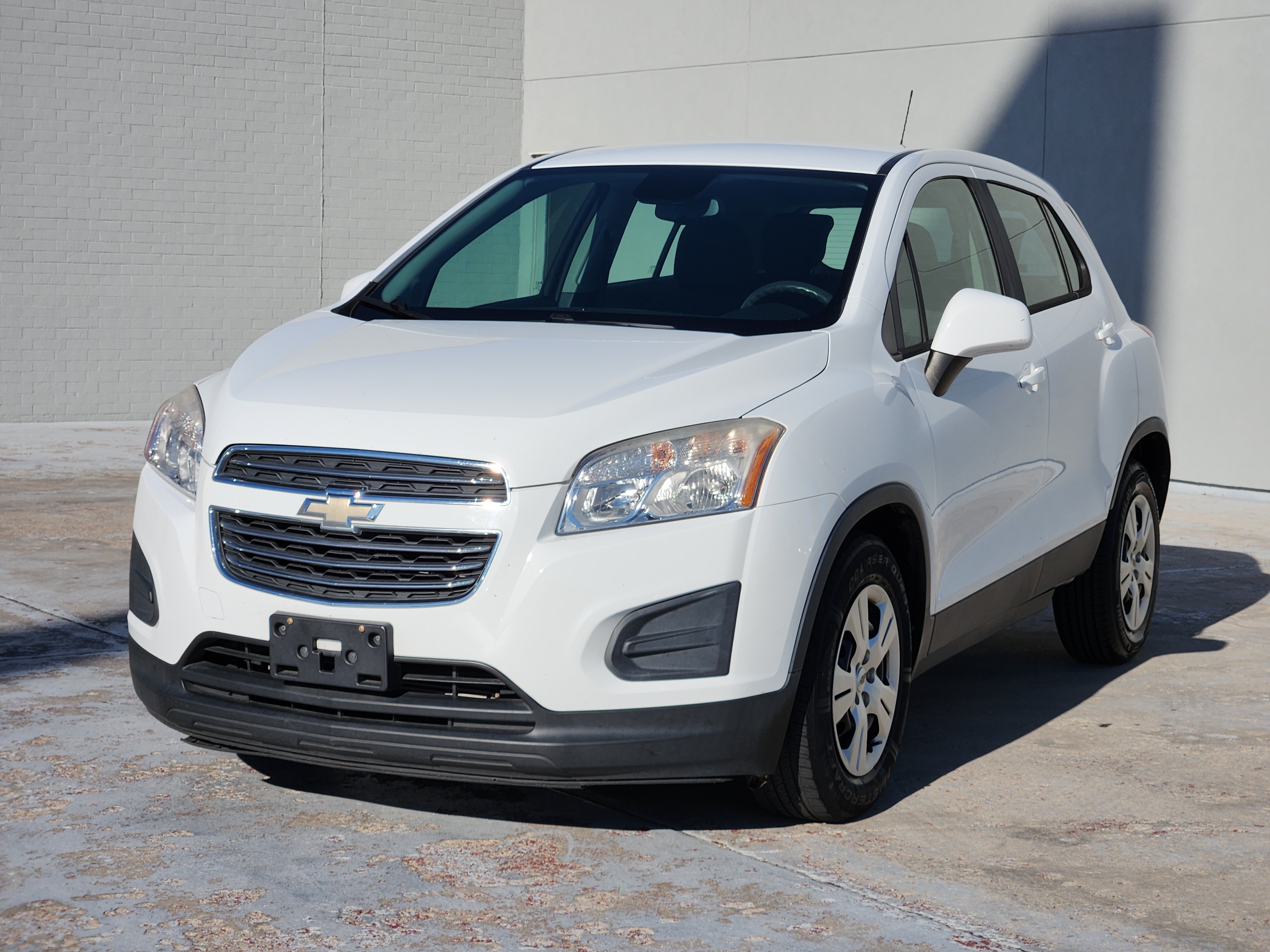 Used 2016 Chevrolet Trax LS FWD image 3