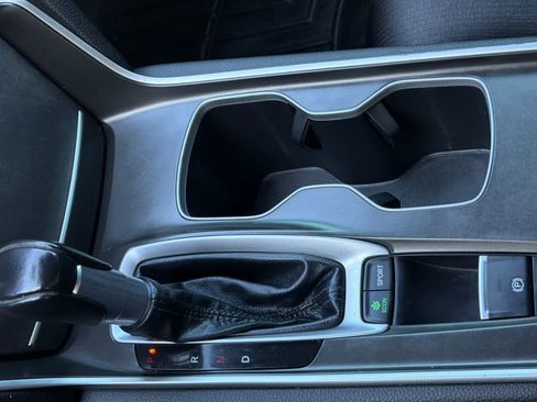 Used 2018 Honda Accord Sport image 20