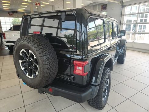 Used 2024 Jeep Wrangler Unlimited Rubicon 4xe AWD/4WD image 14