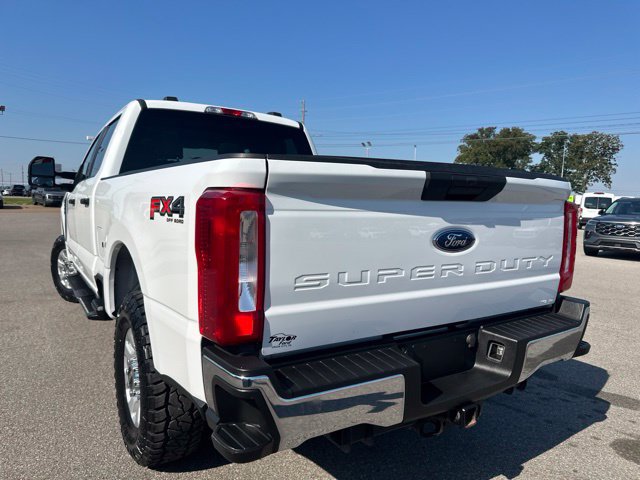 Used 2024 Ford F250 XLT w/ FX4 Off-Road Package AWD/4WD image 16