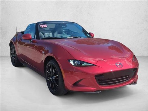 Used 2026 MAZDA MX-5 Miata Grand Touring RWD image 3