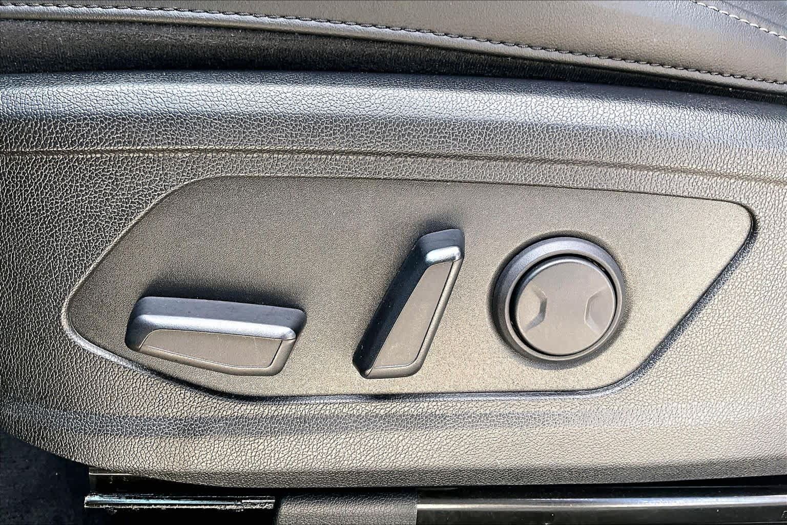 Used 2024 Kia Sorento S w/ Panoramic Sunroof Package FWD image 30