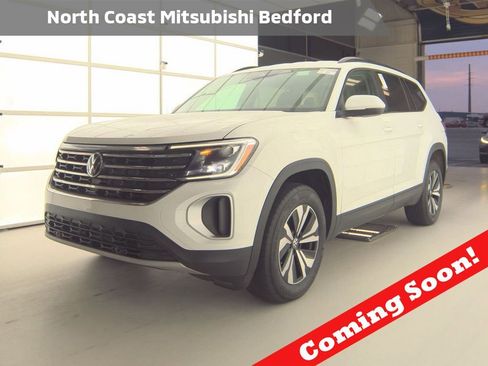 Used 2024 Volkswagen Atlas SE image 1