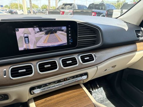 Used 2021 Mercedes-Benz GLE 350 4MATIC image 27