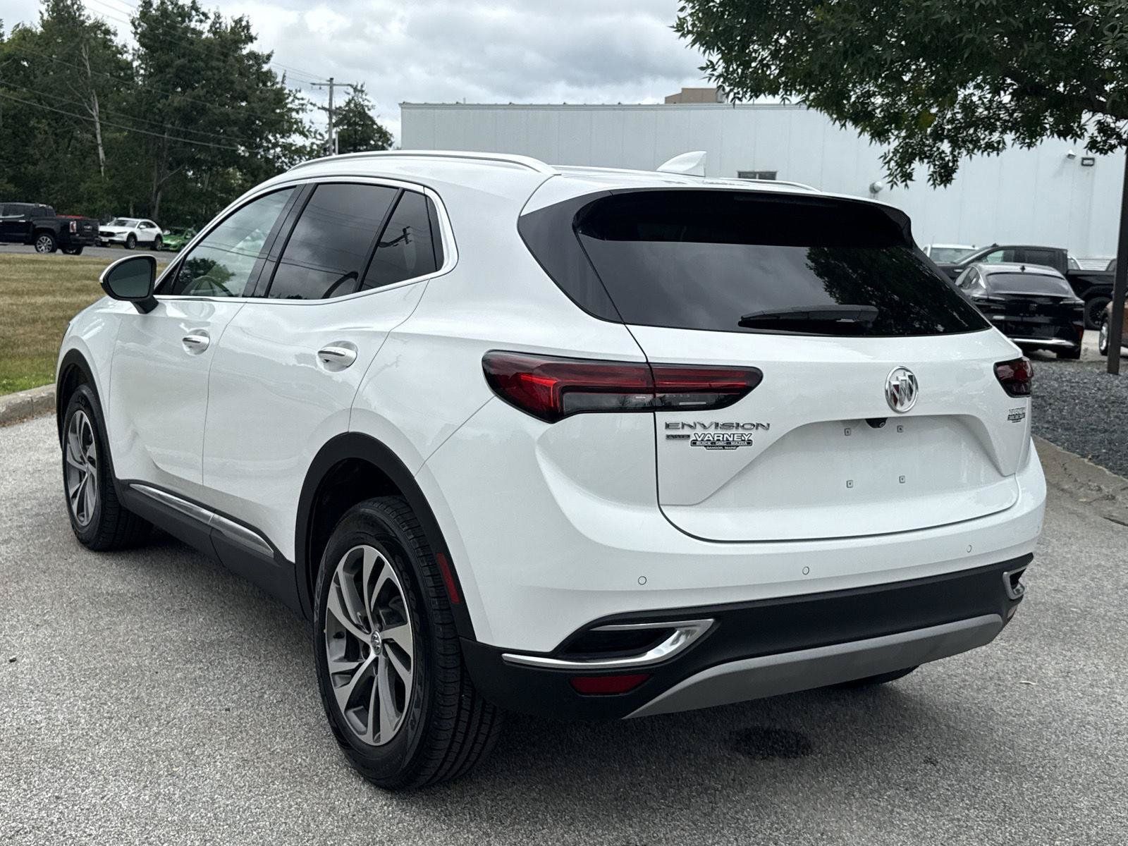 Used 2023 Buick Envision Essence AWD/4WD image 7
