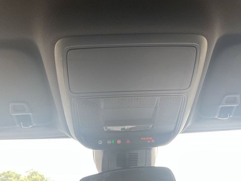 Used 2025 Chevrolet Equinox LT FWD image 16