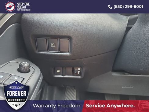 Used 2018 Toyota C-HR XLE image 20