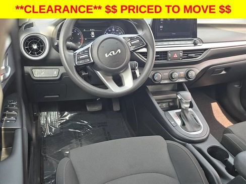Used 2024 Kia Forte LXS w/ LXS Technology Package FWD image 19