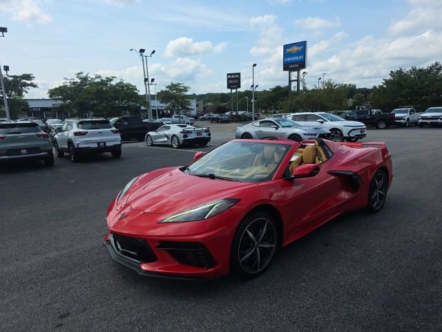 Used 2022 Chevrolet Corvette Stingray Premium Conv w/ Z51 Performance Package RWD image 6