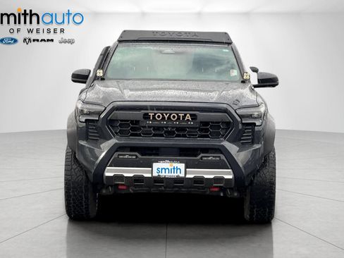 Used 2025 Toyota Tacoma 4x4 Double Cab Hybrid image 10